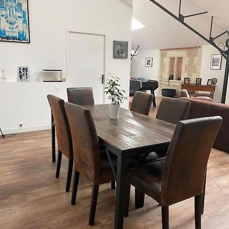 Loft Proche Centre Ville Hotes Habitant A L Etage Laval  Exterior foto